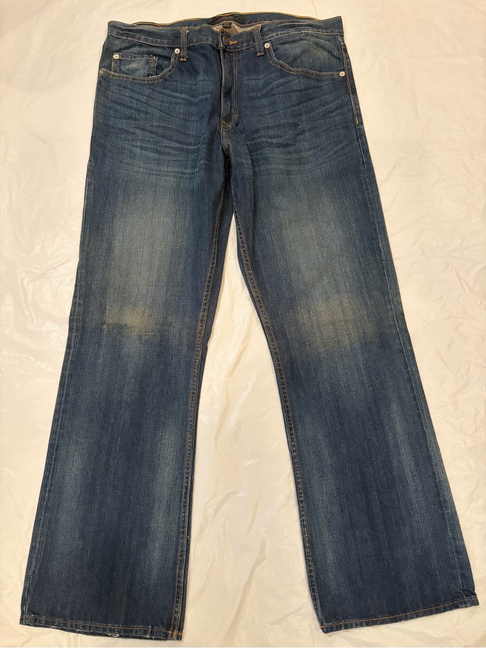Banana Republic Jeans Men's Size 36x32 Blue Med Wash Boot Cut 100% Cotton